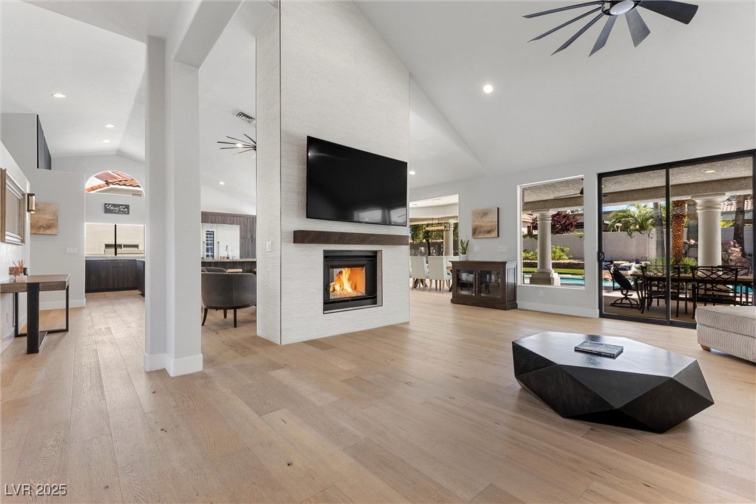 2268 Buckingham Court