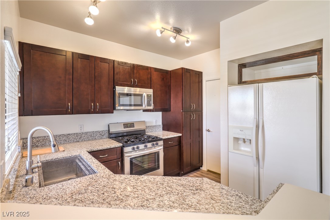 251 South Green Valley Parkway 1421