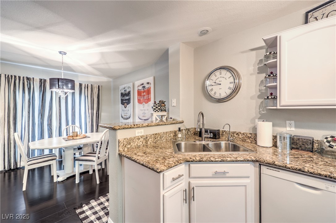 2906 Apogee Lane