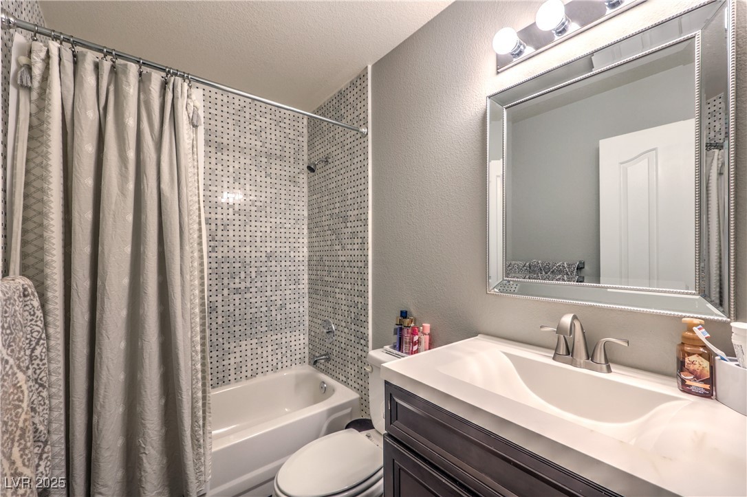 2906 Apogee Lane