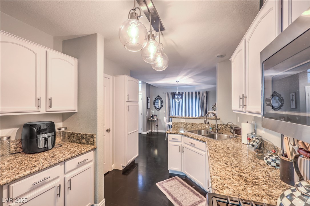 2906 Apogee Lane