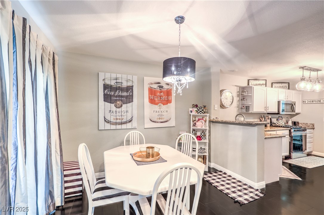 2906 Apogee Lane