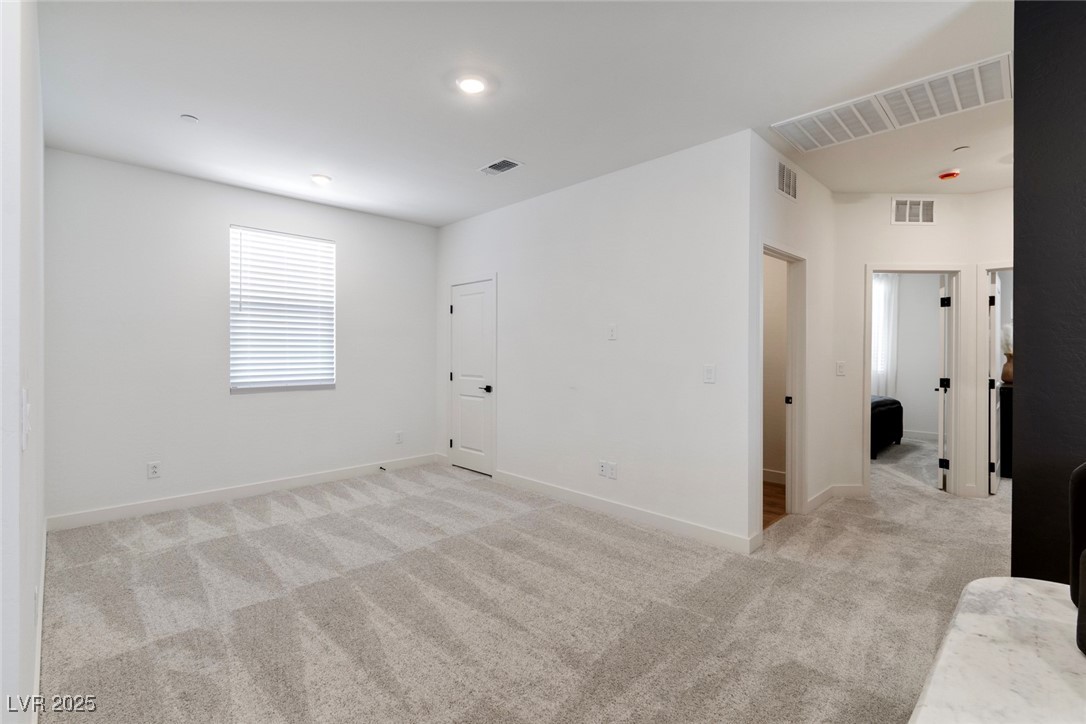 1563 Rock Kestrel Street