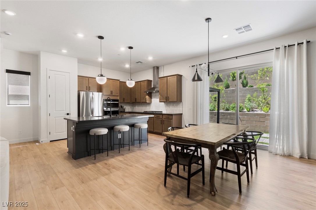 1563 Rock Kestrel Street