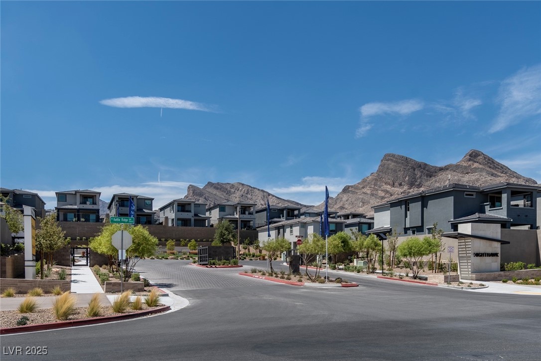 1563 Rock Kestrel Street