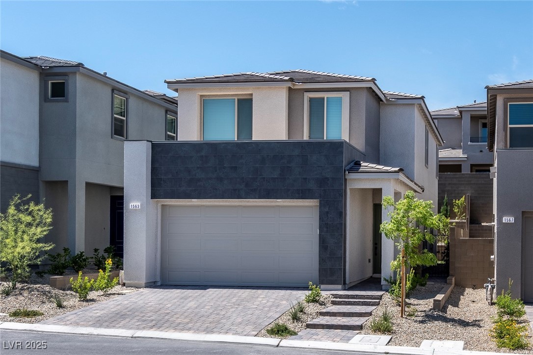 1563 Rock Kestrel Street