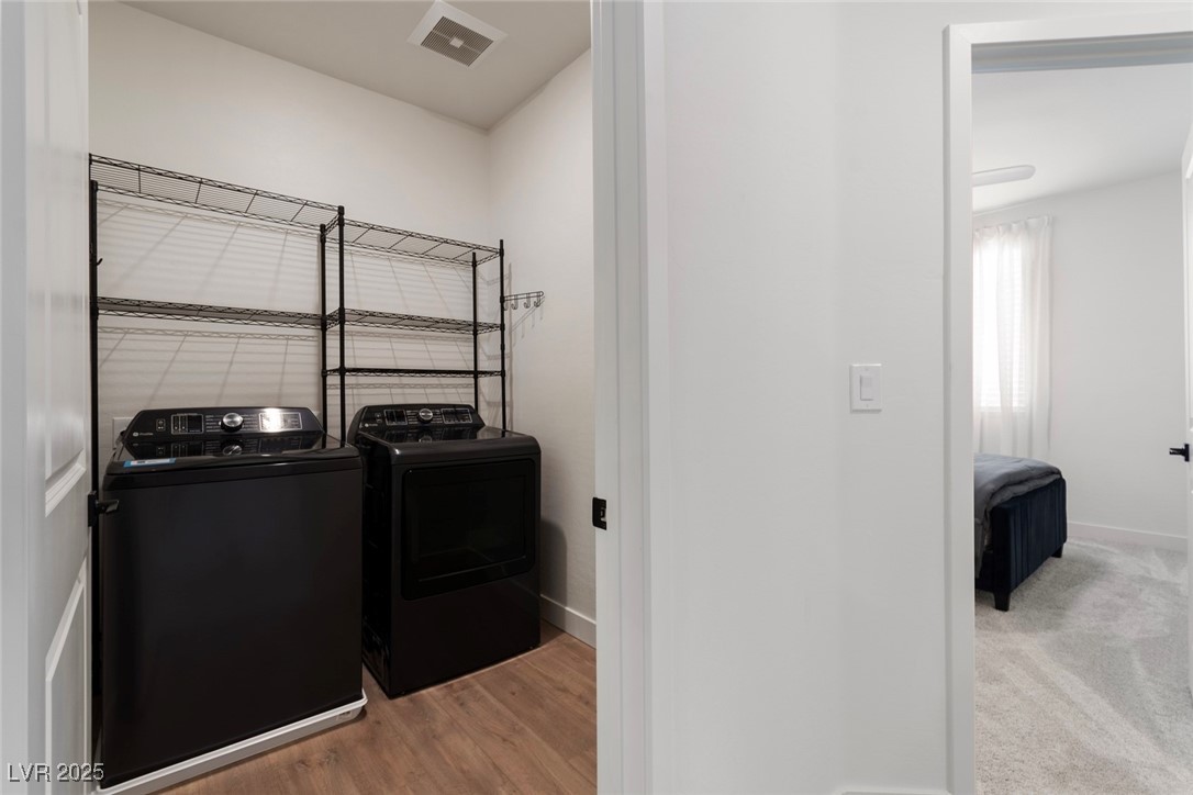 1563 Rock Kestrel Street