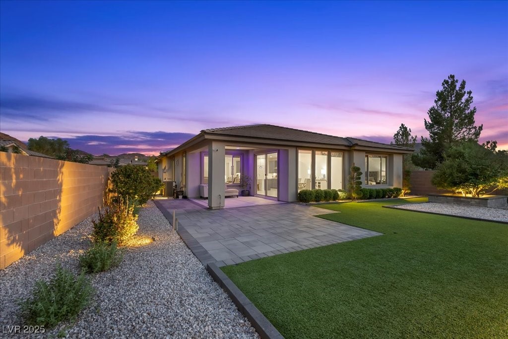 8 Lecco Lane