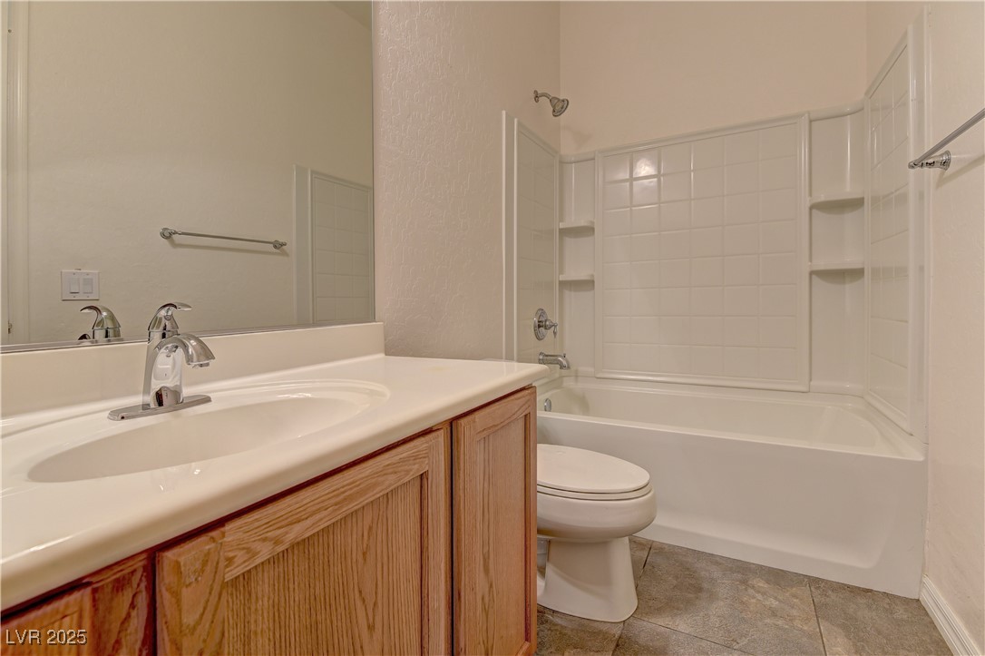 225 Palmetto Pointe Drive