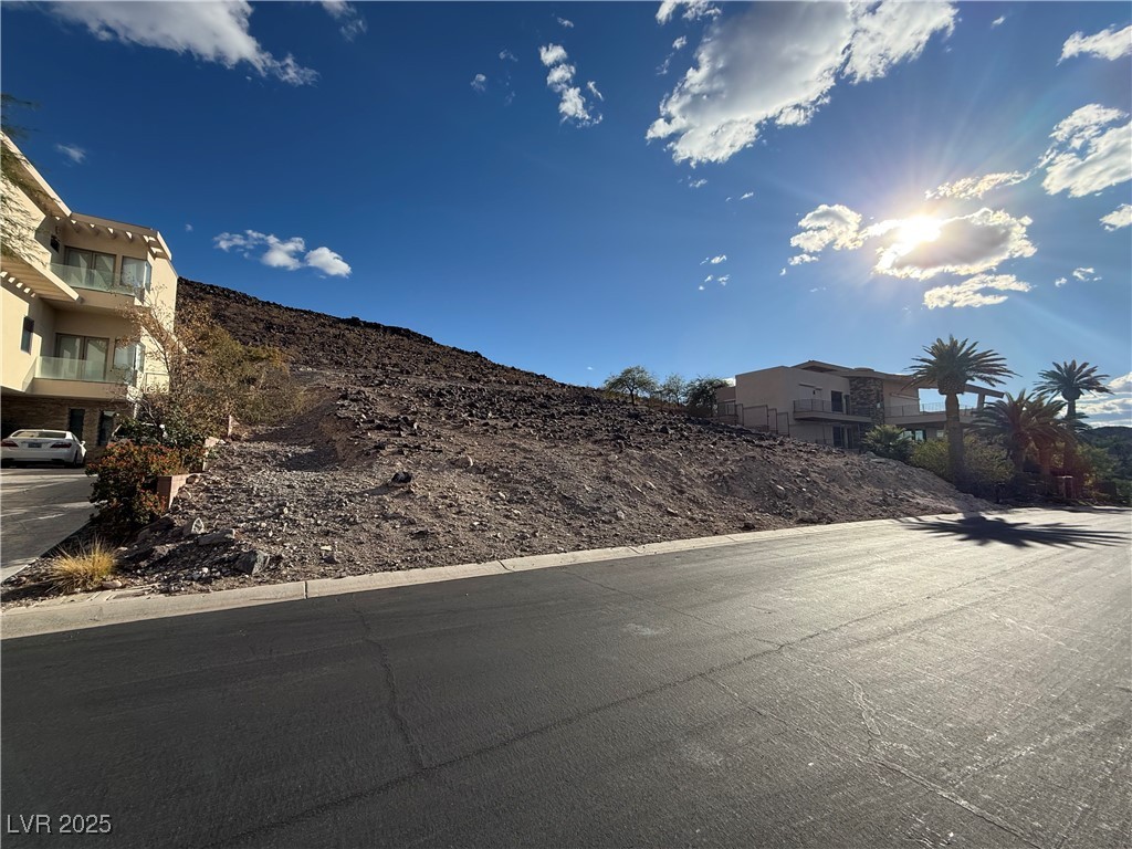 1725 Tangiers Drive