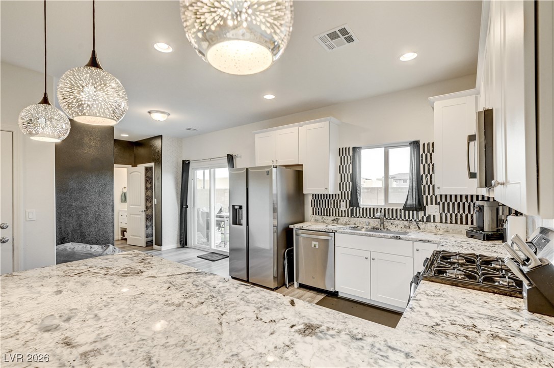 5468 Enchanted Rose Street