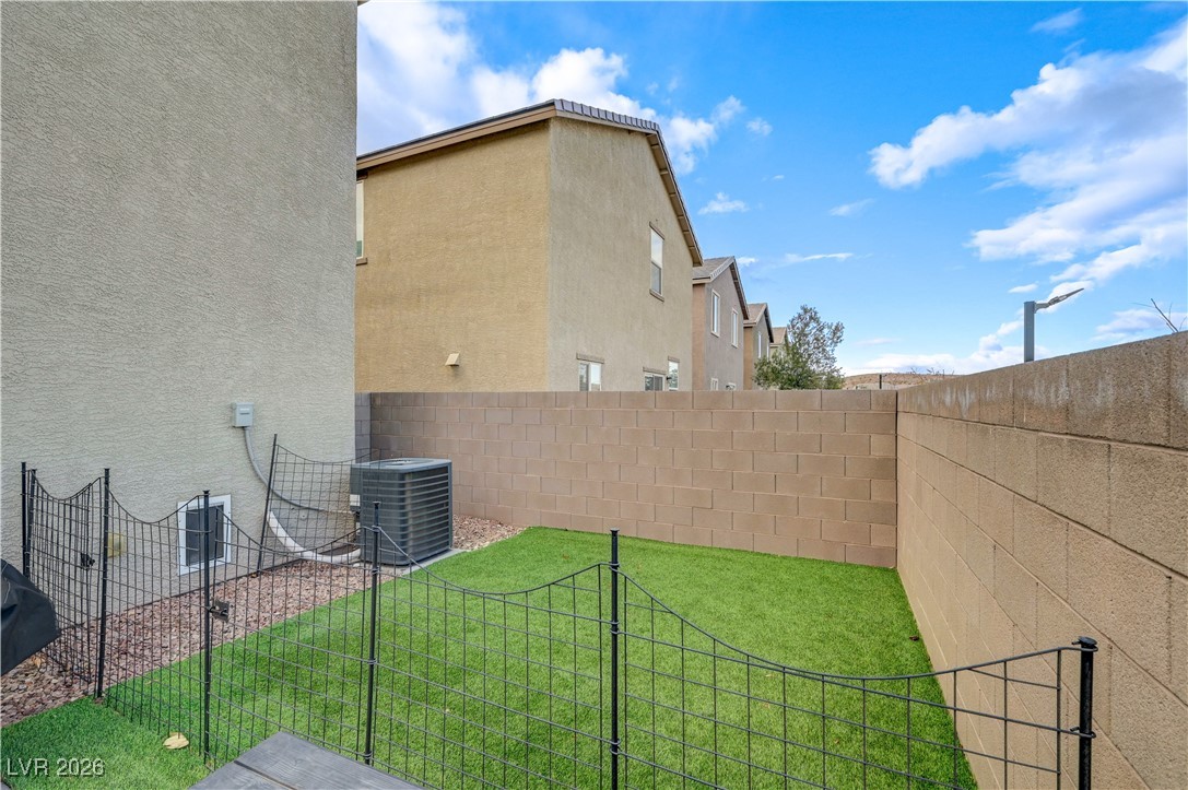 5468 Enchanted Rose Street