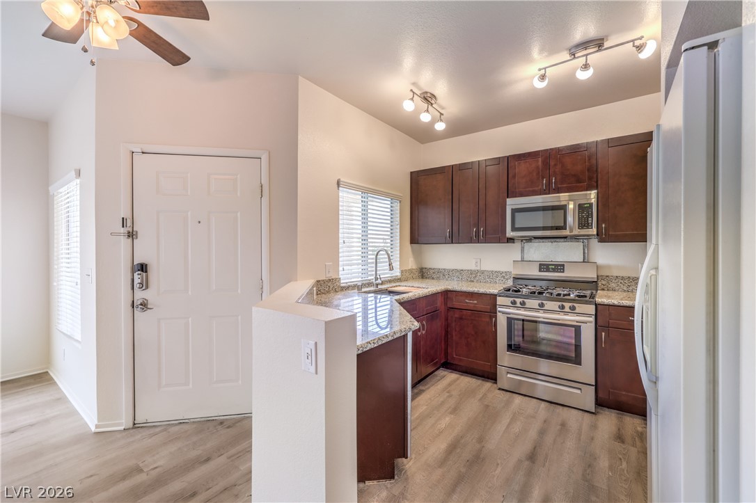 251 South Green Valley Parkway 1421