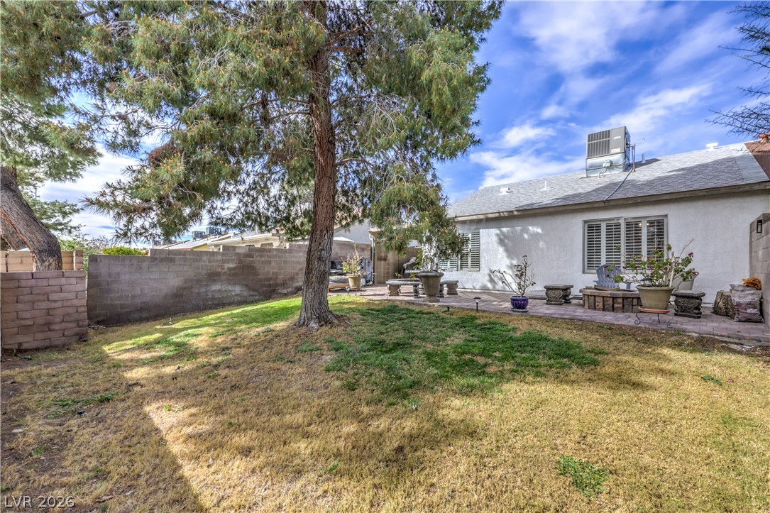 4760 Willow Crest Avenue