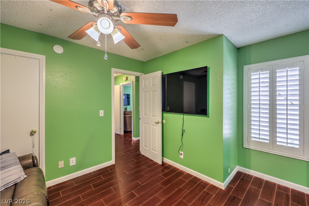 4760 Willow Crest Avenue