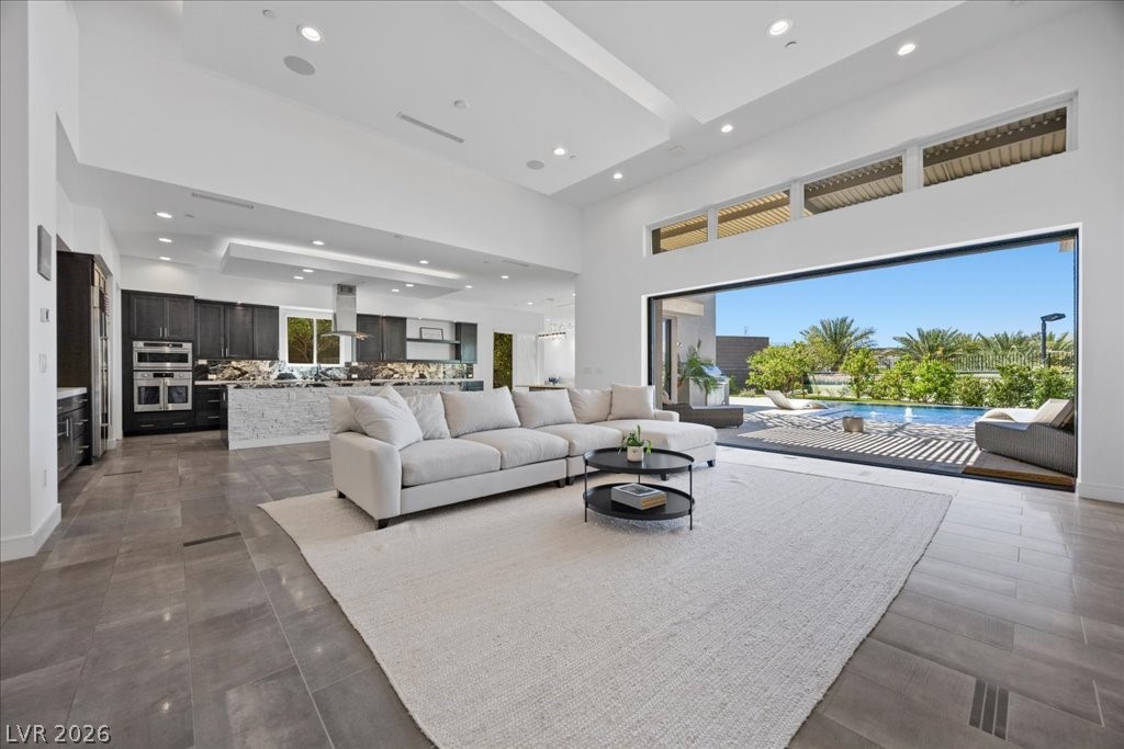 2228 Summit Mesa Lane