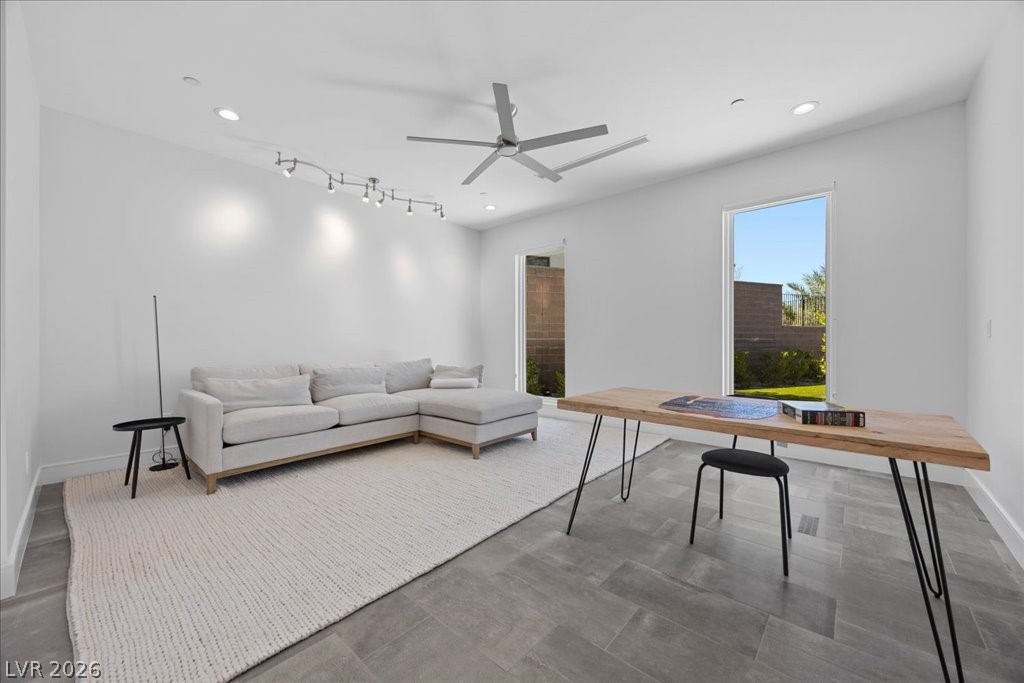 2228 Summit Mesa Lane