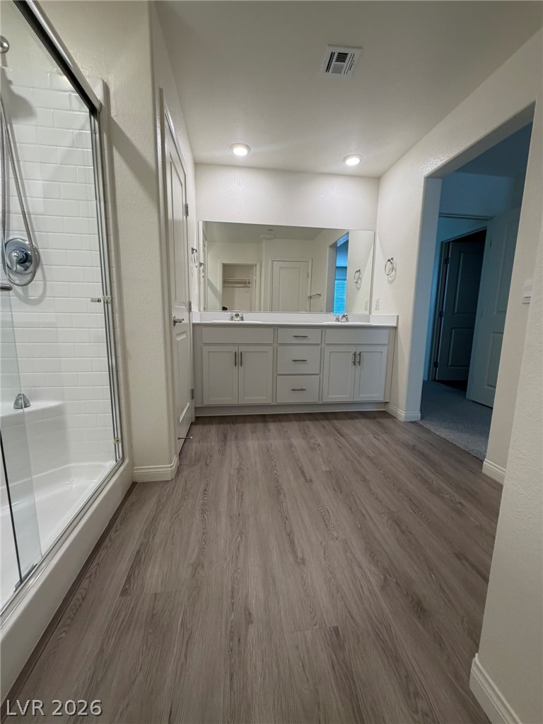 4707 Turquoise Cliffs Avenue