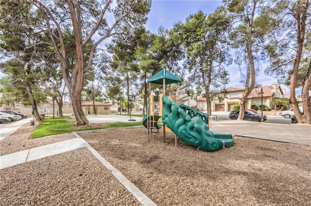 114 Gooseberry Lane