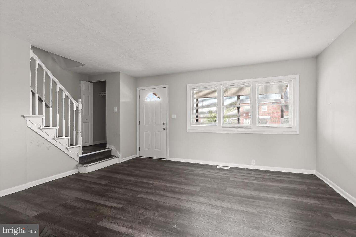 5113 PATRICK HENRY DRIVE