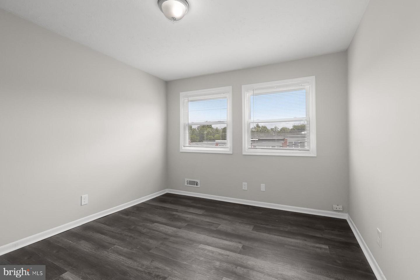 5113 PATRICK HENRY DRIVE