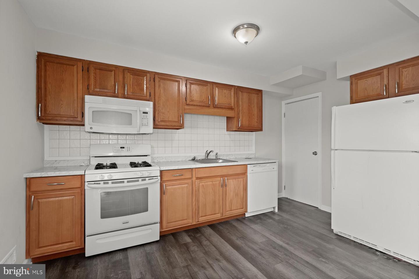 5113 PATRICK HENRY DRIVE