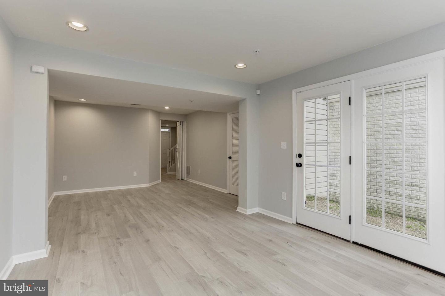 1418 Pangbourne Way