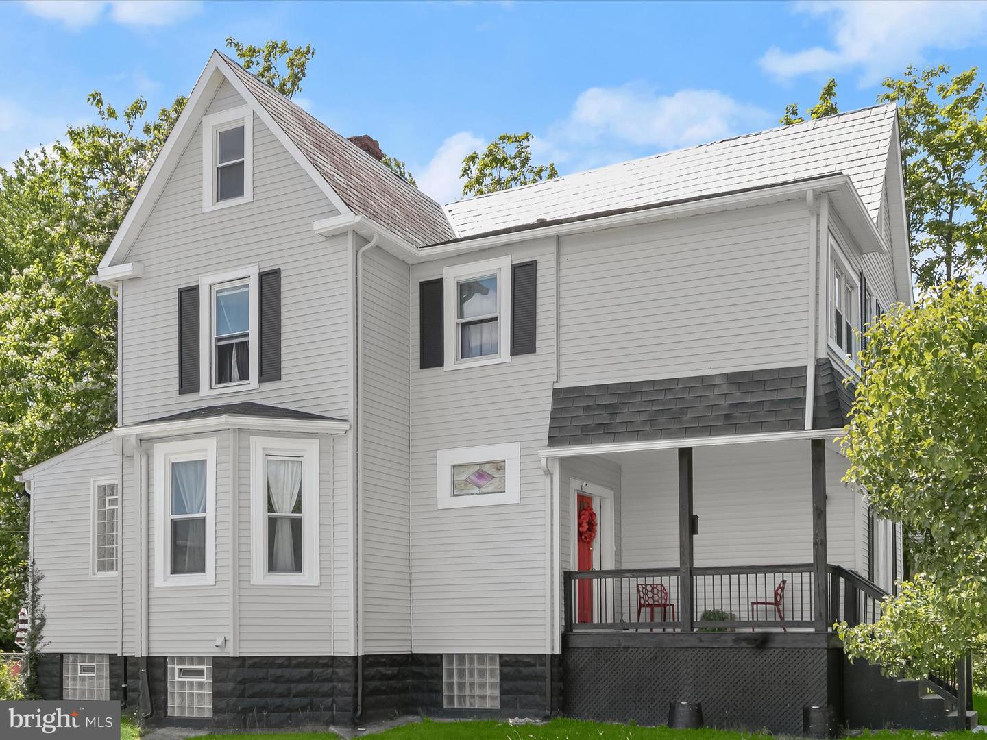 4511 Powell Ave