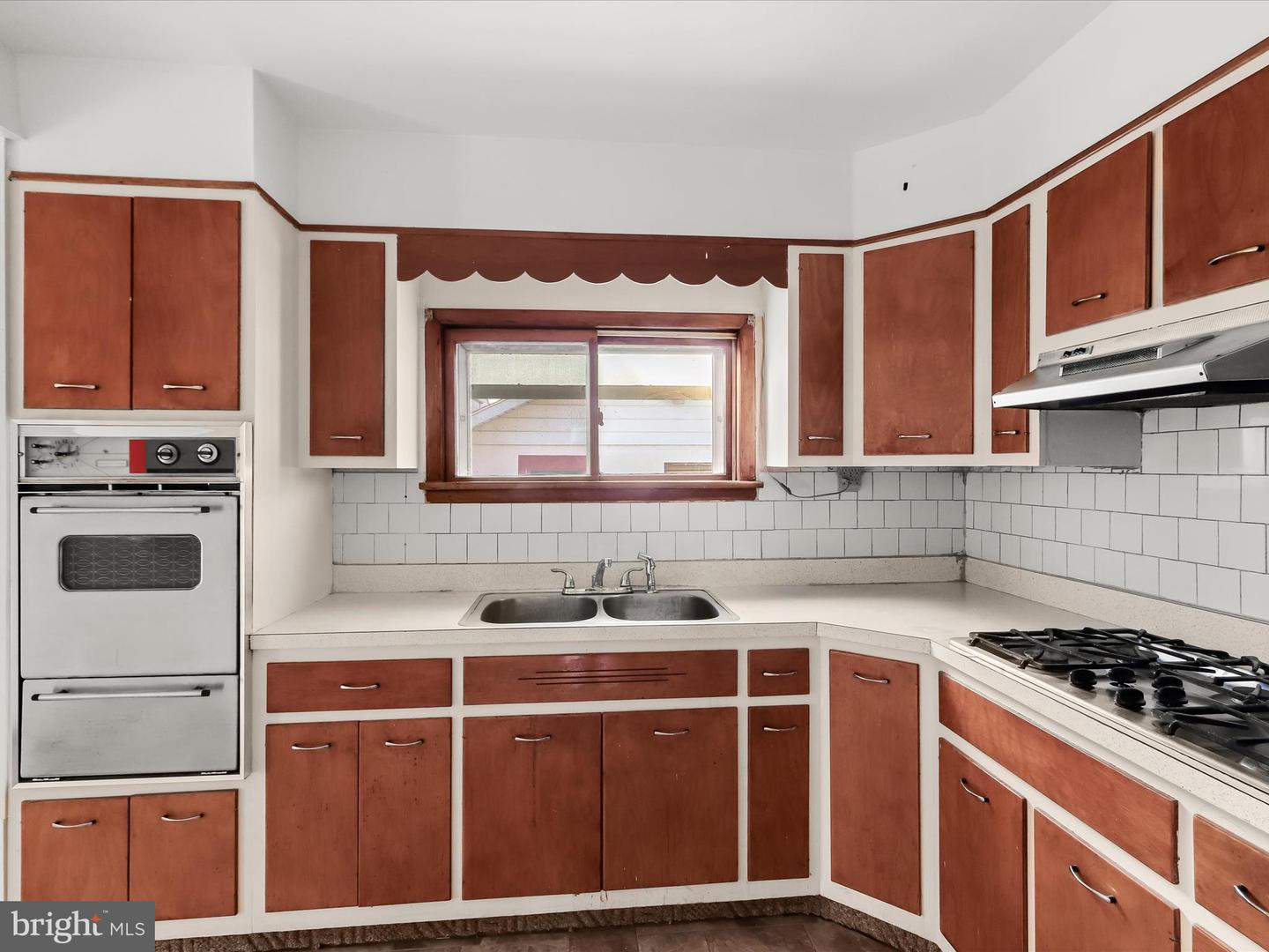 213 Ashwood Rd