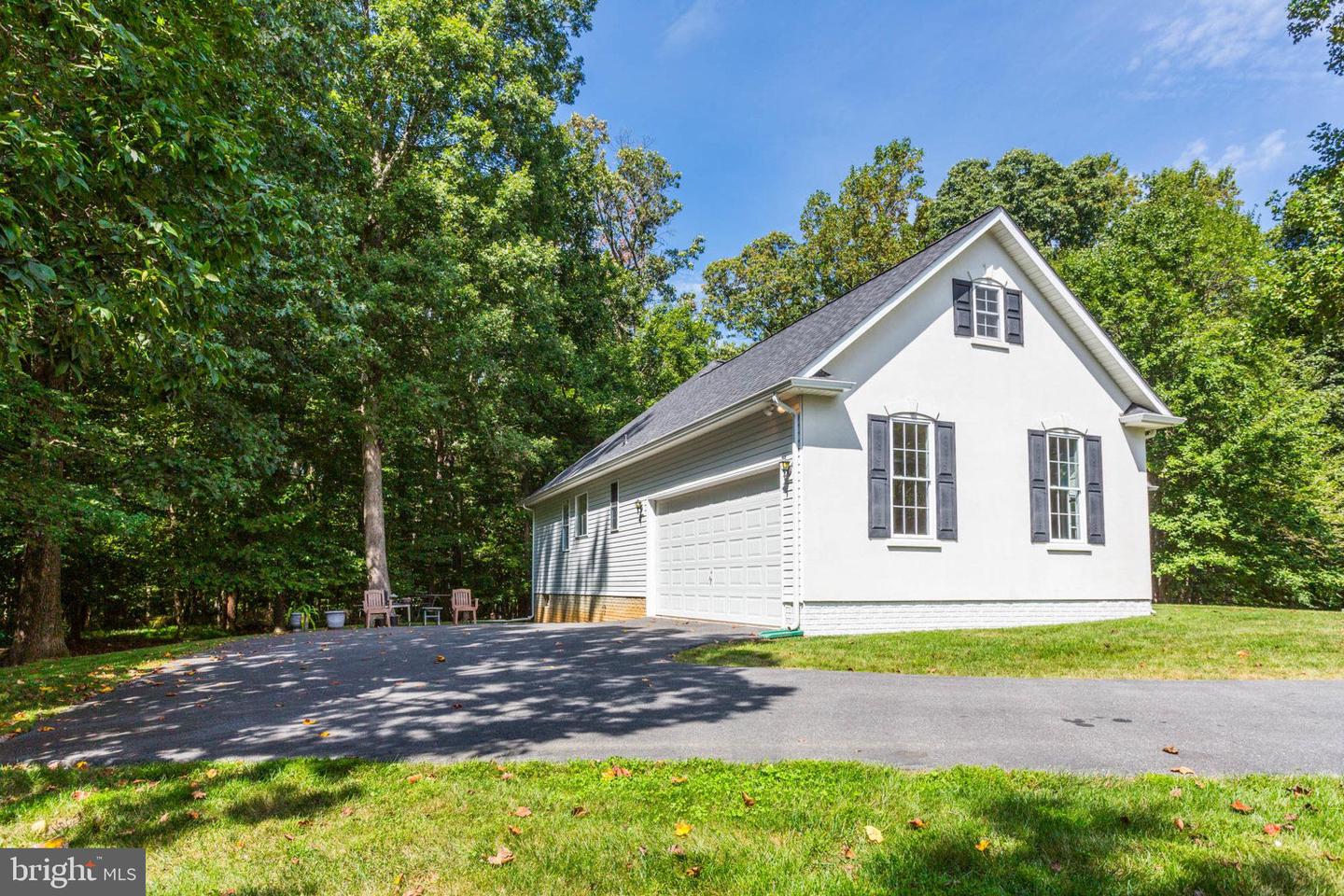 12548 WOODRIDGE LANE