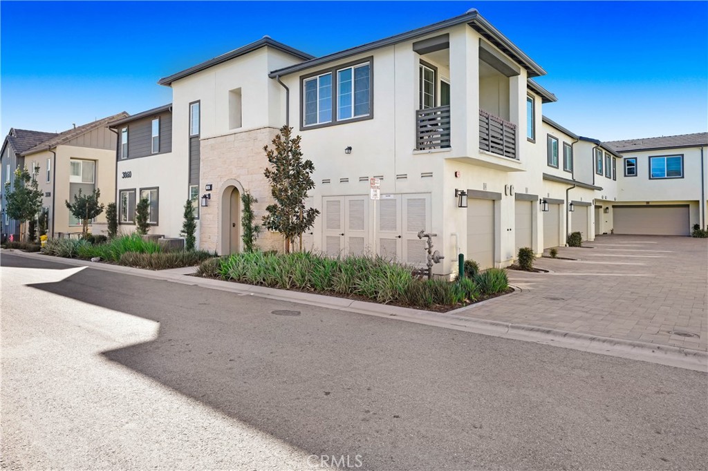 3860 S Oasis Paseo 14