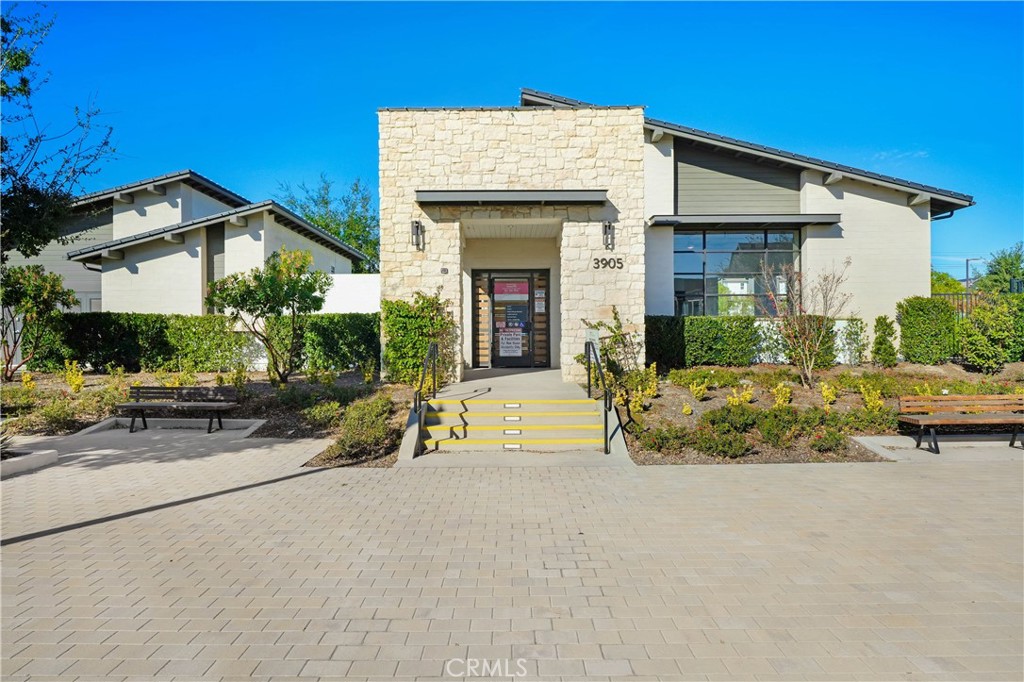 3860 S Oasis Paseo 14