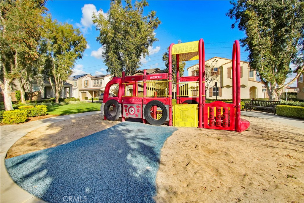6066 La Grange Lane