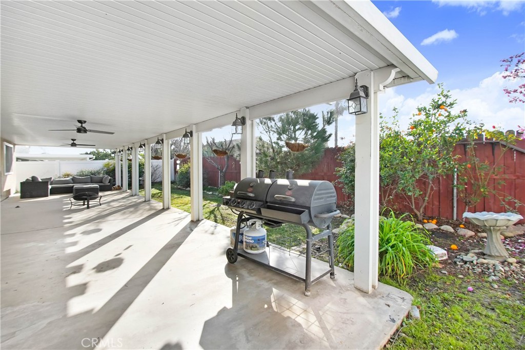 2379 W Loma Vista Drive
