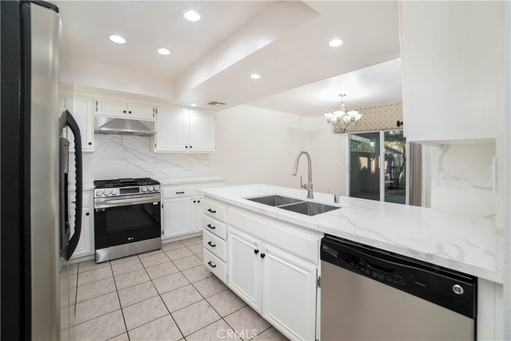8585 Sandalwood Court