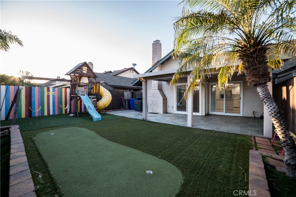 8585 Sandalwood Court