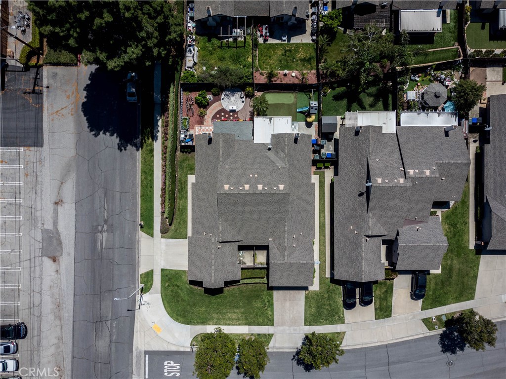 8585 Sandalwood Court
