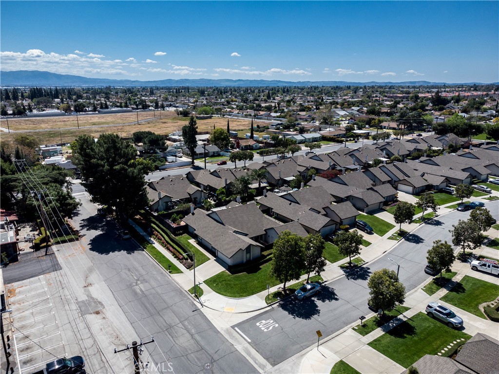 8585 Sandalwood Court