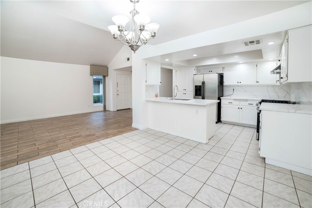 8585 Sandalwood Court