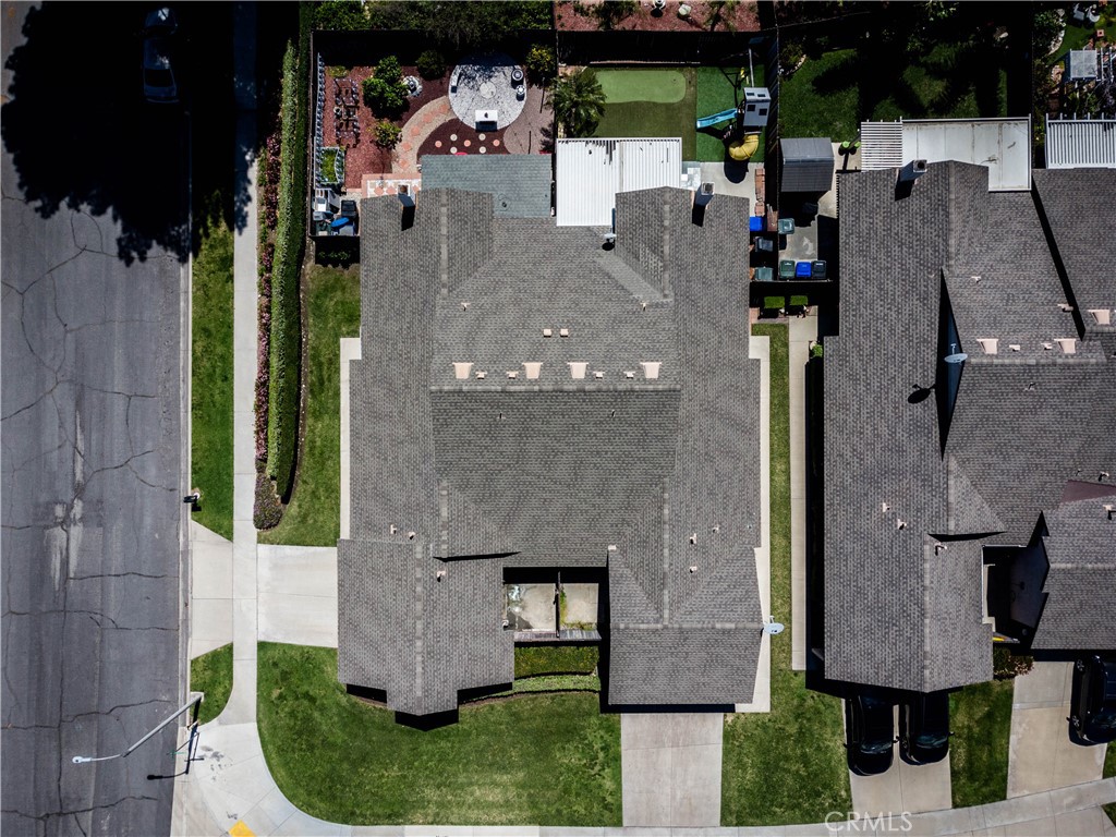 8585 Sandalwood Court