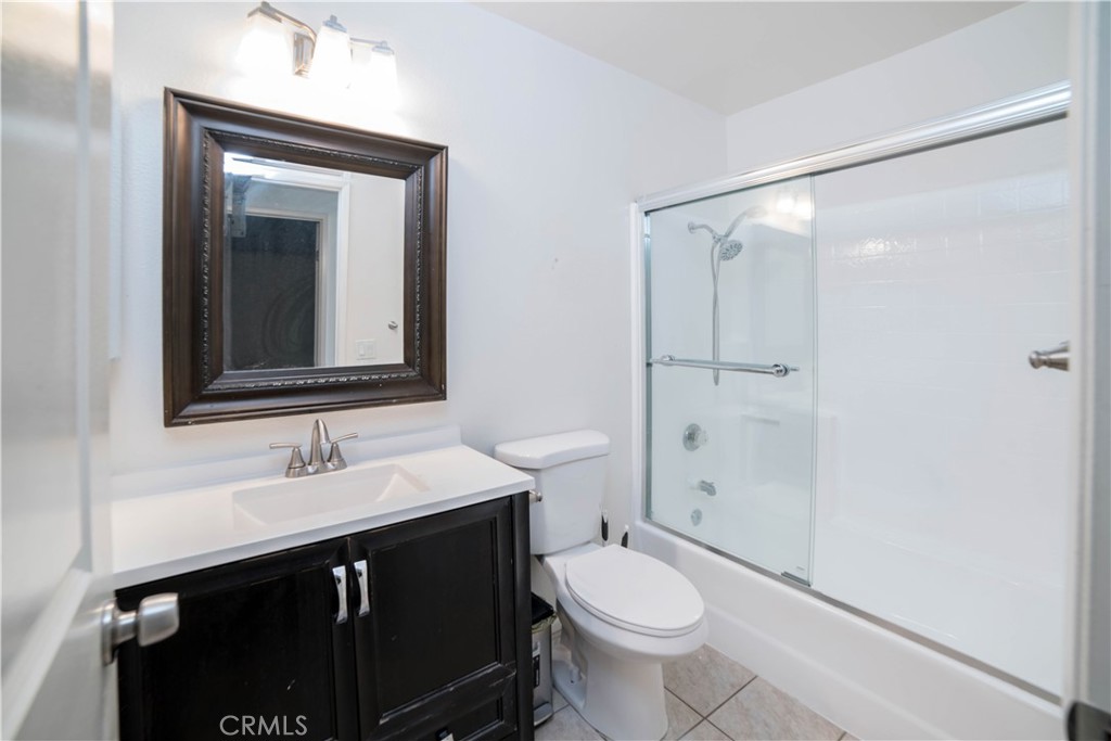 8585 Sandalwood Court