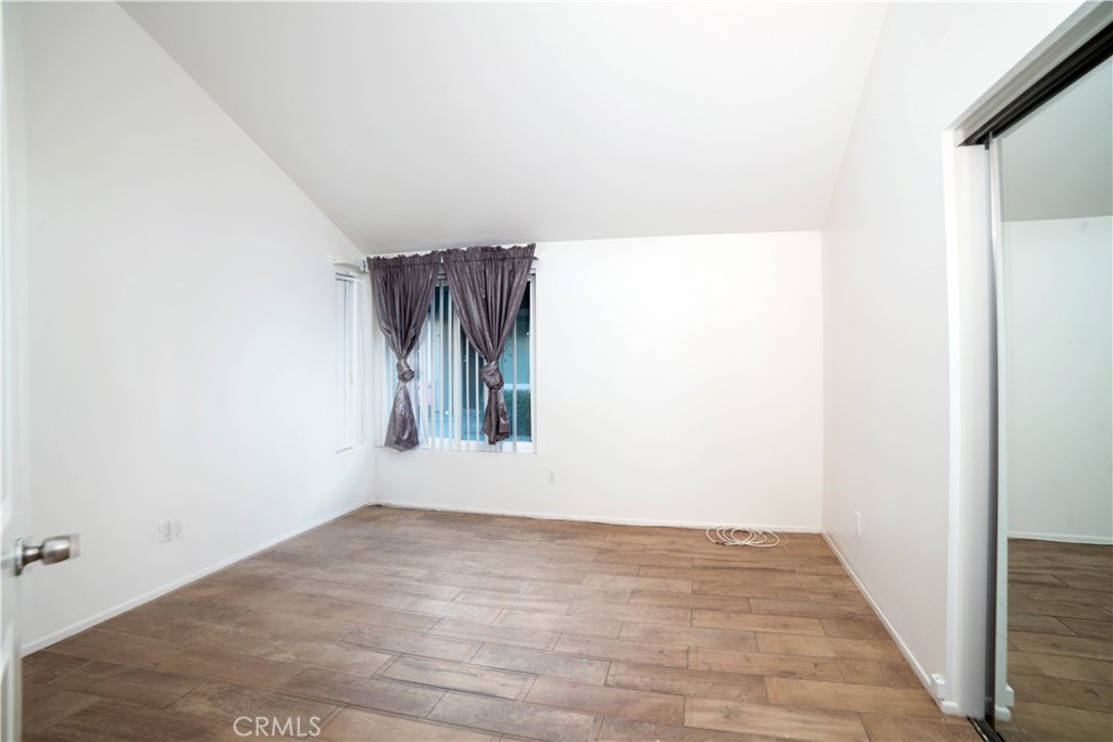 8585 Sandalwood Court