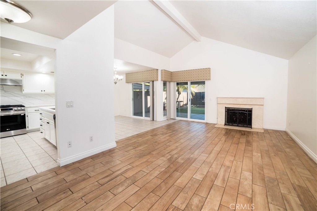 8585 Sandalwood Court