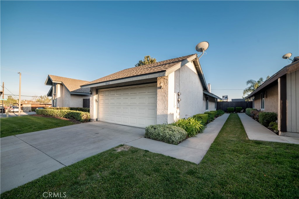 8585 Sandalwood Court