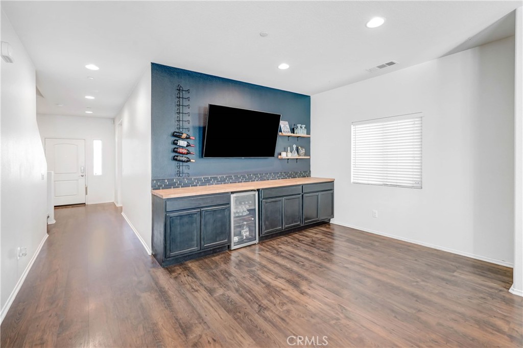 16731 Kalmia Lane
