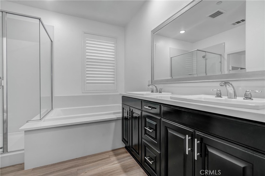 5695 Skimmer Drive