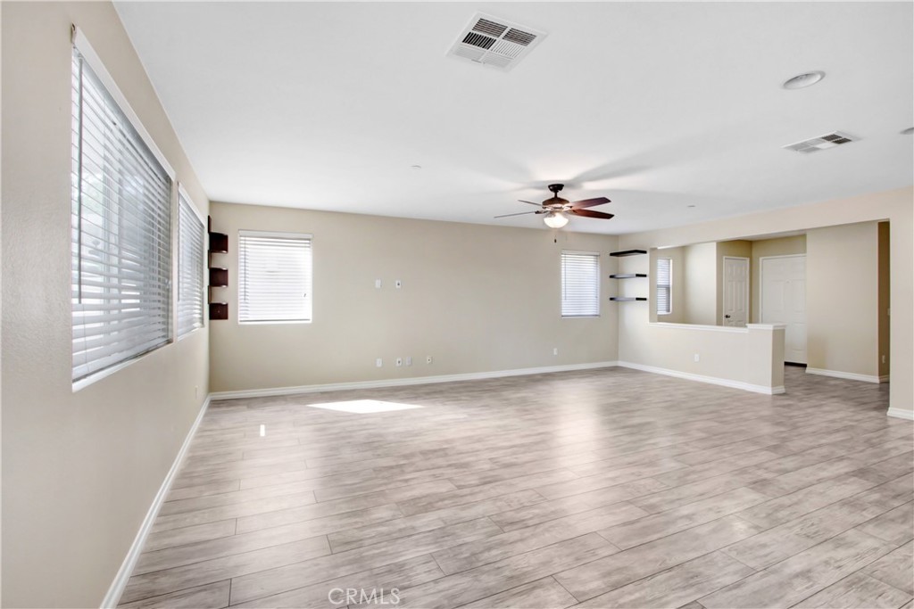1335 Comfrey Leaf Drive