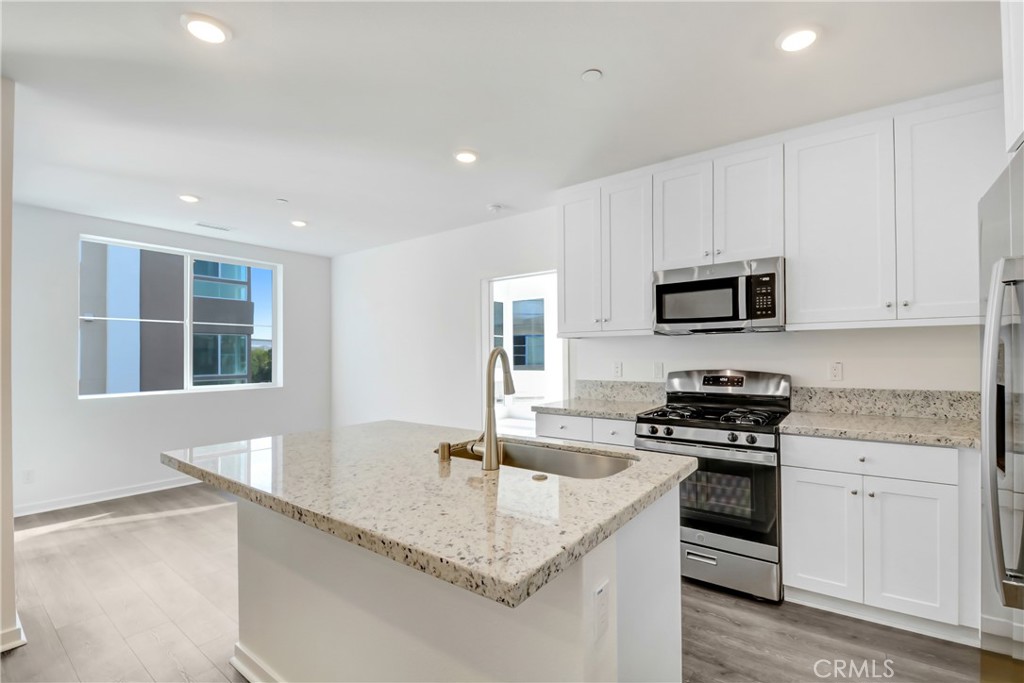4127 E Circle Paseo 202