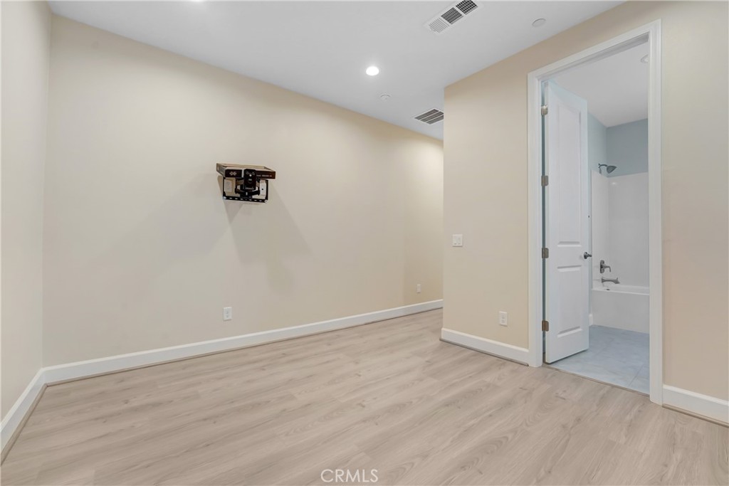 21201 Wildflower Way