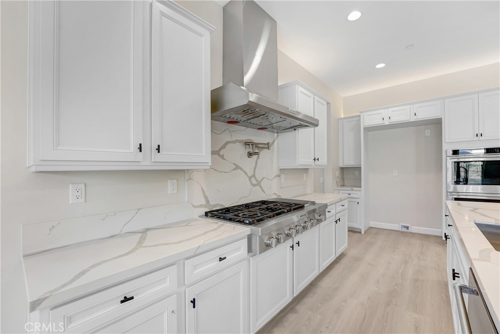 21201 Wildflower Way